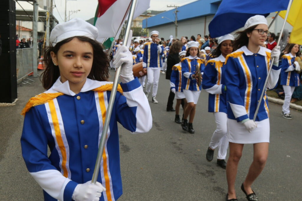 Desfile de 7 de setembro deve reunir mais de 4 mil participantes na manhã deste sábado em Imbituba
