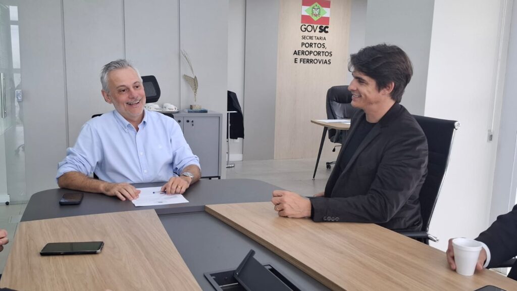 Secretário e Prefeito conversam por investimentos estaduais em Laguna