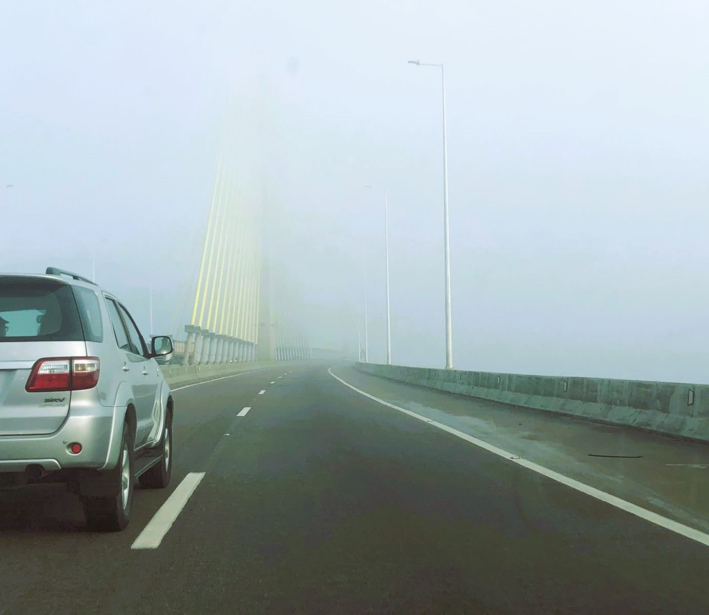 RISCOS NO INVERNO: CCR ViaCosteira alerta sobre os cuidados necessários com nevoeiros na rodovia