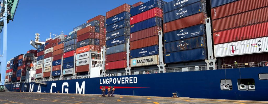 Porto de Imbituba recebe escala adicional de navio porta-contêineres com origem na Ásia