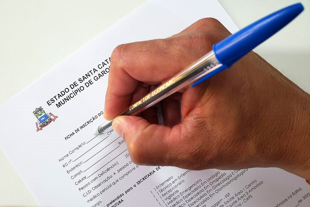 Prefeitura de Garopaba abre dois processos seletivos para contratação temporária