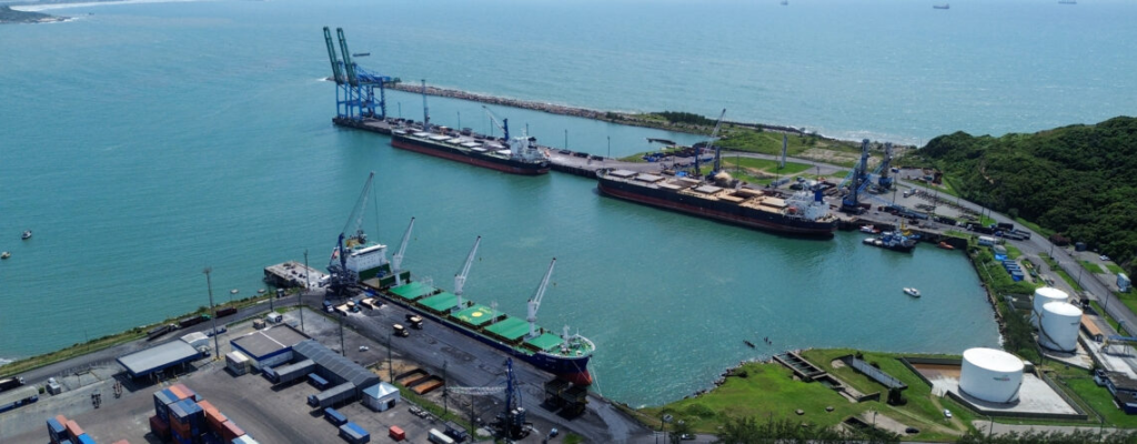 Com 5,1 milhões de toneladas em 2025, Porto de Imbituba se consolida como referência logística em SC