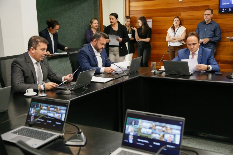Rota do 'Big Surf' é aprovada na Comissão de Esporte e Lazer da Alesc e vai abranger Jaguaruna, Laguna, Imbituba e Garopaba