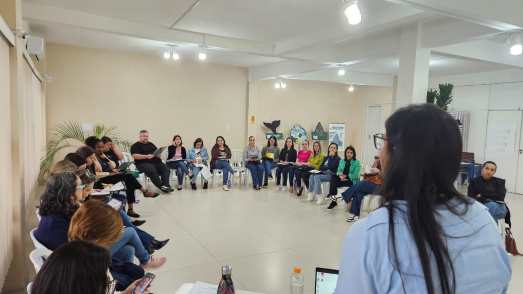 Secretaria de Educação define cronograma de rematrículas e colônia de férias para o ano letivo de 2026 em Imbituba