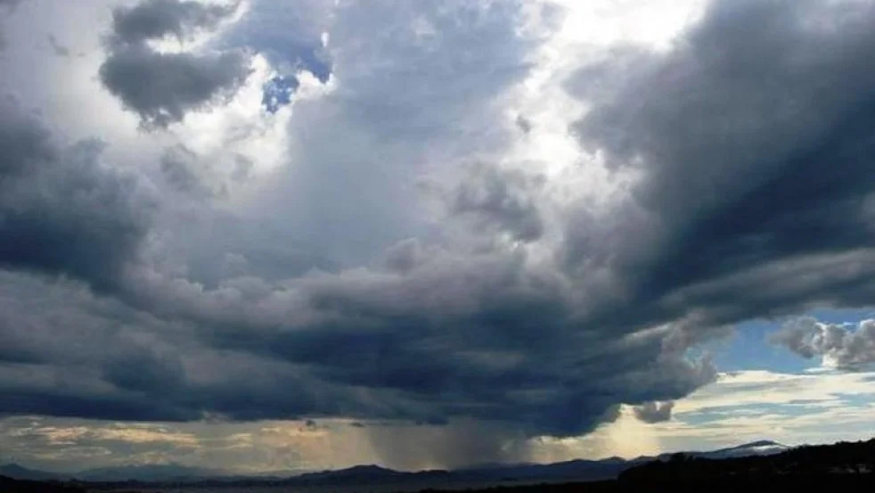 Frente fria e instabilidade marcam o clima em Santa Catarina neste fim de semana