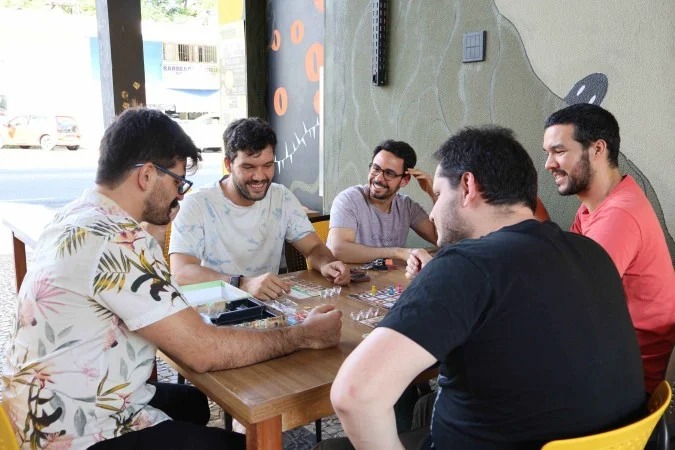 Biblioteca Pública de Imbituba recebe neste sábado a 3ª edição da Mostra RPG; evento gratuito reunirá narradores, jogadores e curiosos do universo dos jogos de imaginação