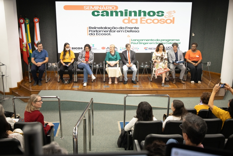 Frente Parlamentar de Economia Solidária é reinstalada durante seminário na Assembleia Legislativa