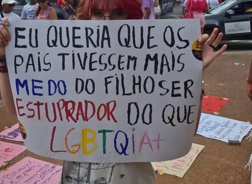 Papo de Boteco – Richelly Ramos alerta: quando o “sexo frágil” se torna violento, misógino e perigoso com o avanço da cultura de ódio contra mulheres