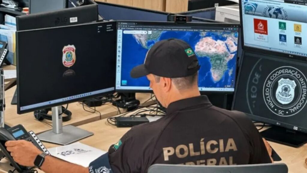 PF prende dois foragidos internacionais procurados pela Interpol em SC