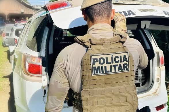 Dupla é presa com mais de 110 gramas de cocaína durante abordagem da PM em Imbituba