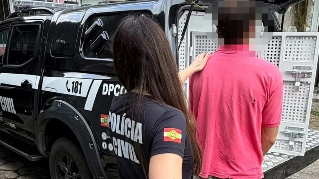 homem preso por ameaçar os pais