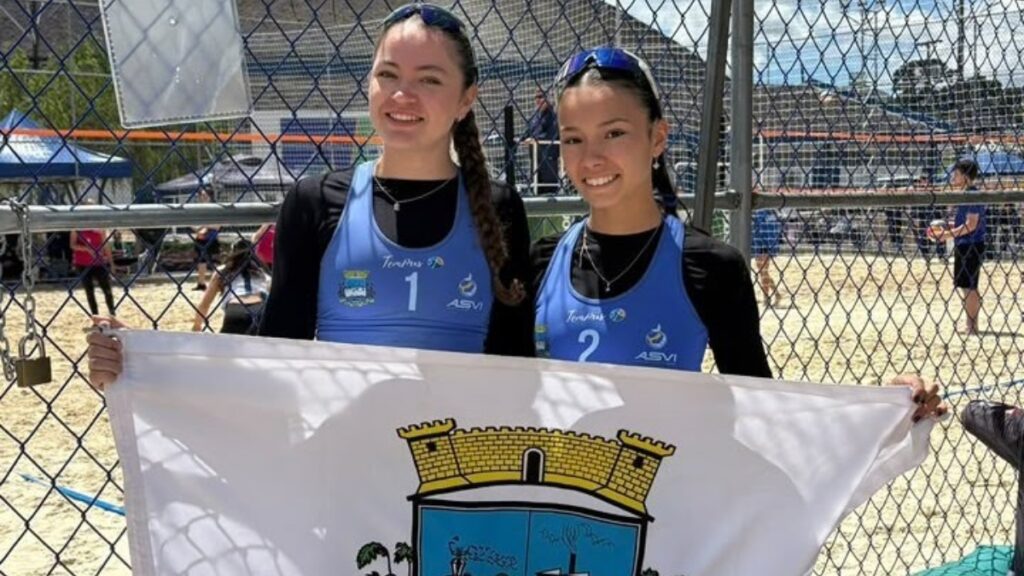 Imbituba conquista bronze no vôlei de praia da OLESC